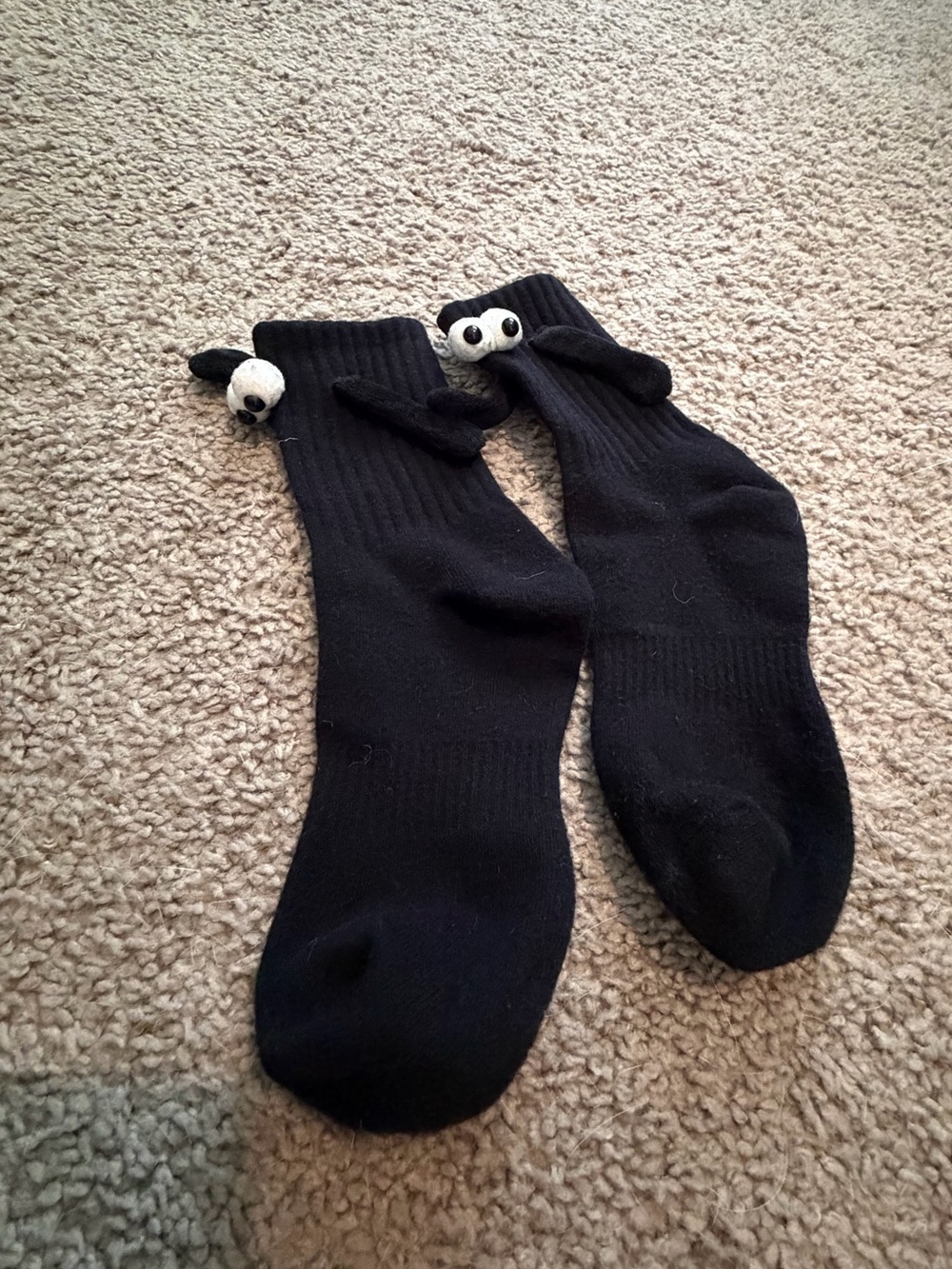 Black Magnetic Hand Socks